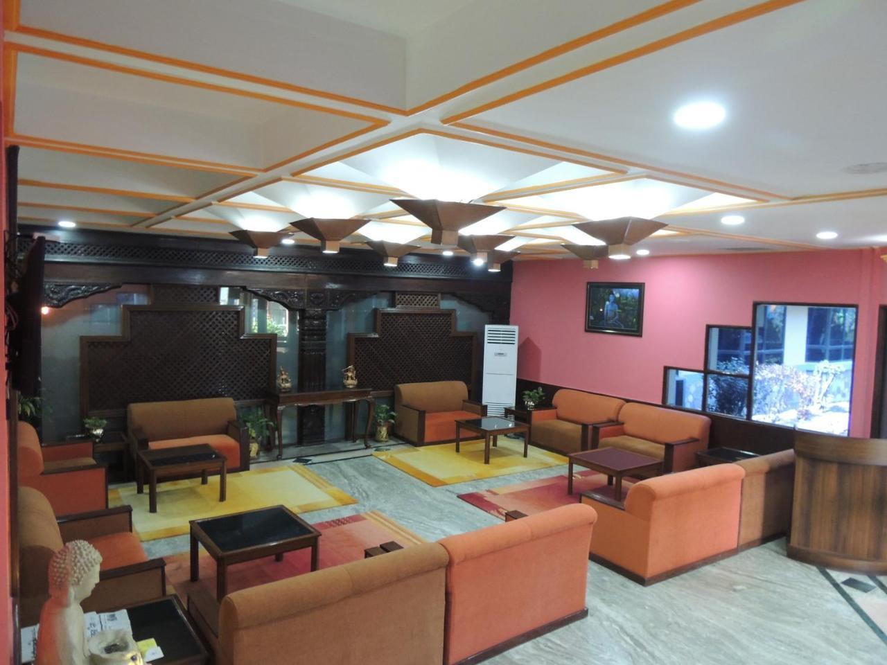 Hotel Nirvana Bhairāhawā Exterior foto